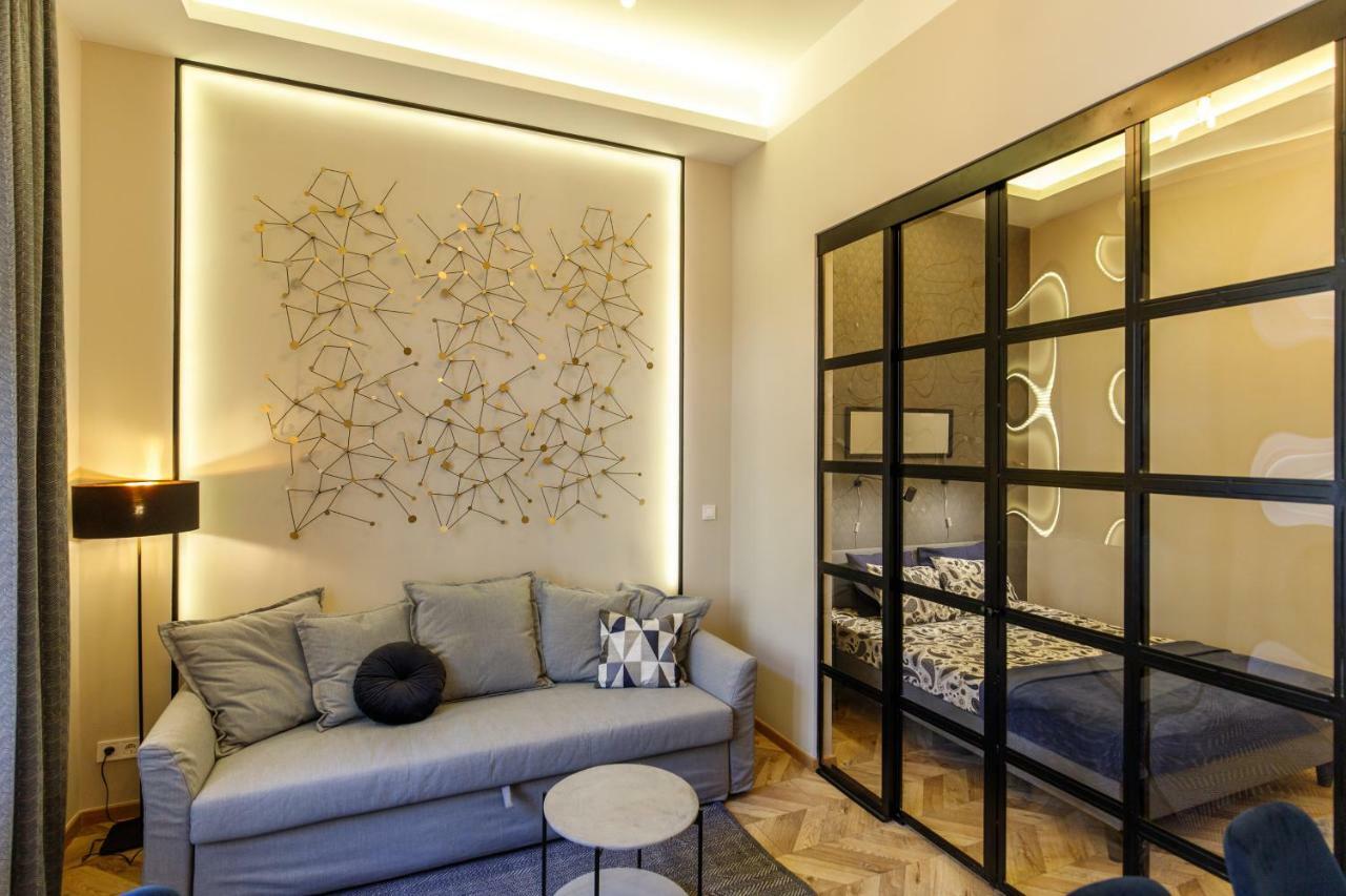 E13 - Elegant Apartment บูดาเปสต์ ภายนอก รูปภาพ